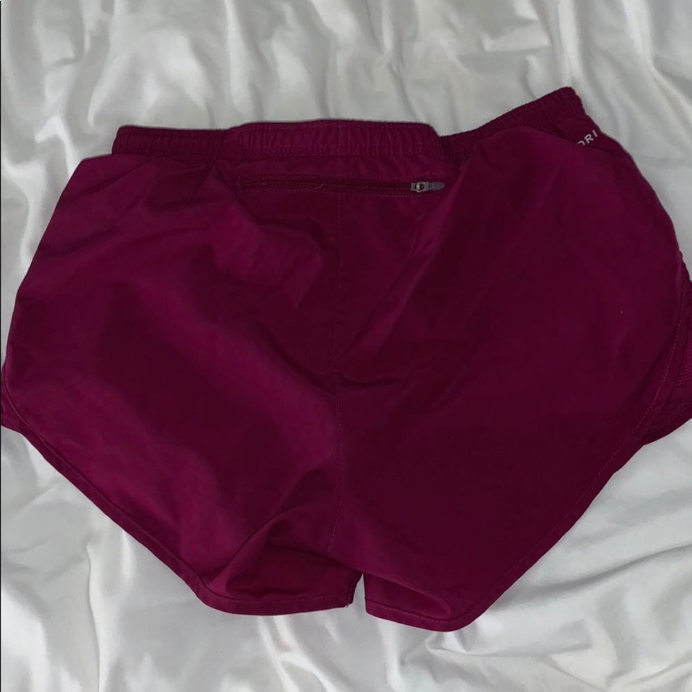 Nike running shorts - Picture 2 of 3